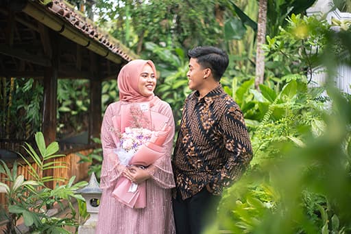 Harga Foto Lamaran Nikah Murah!
