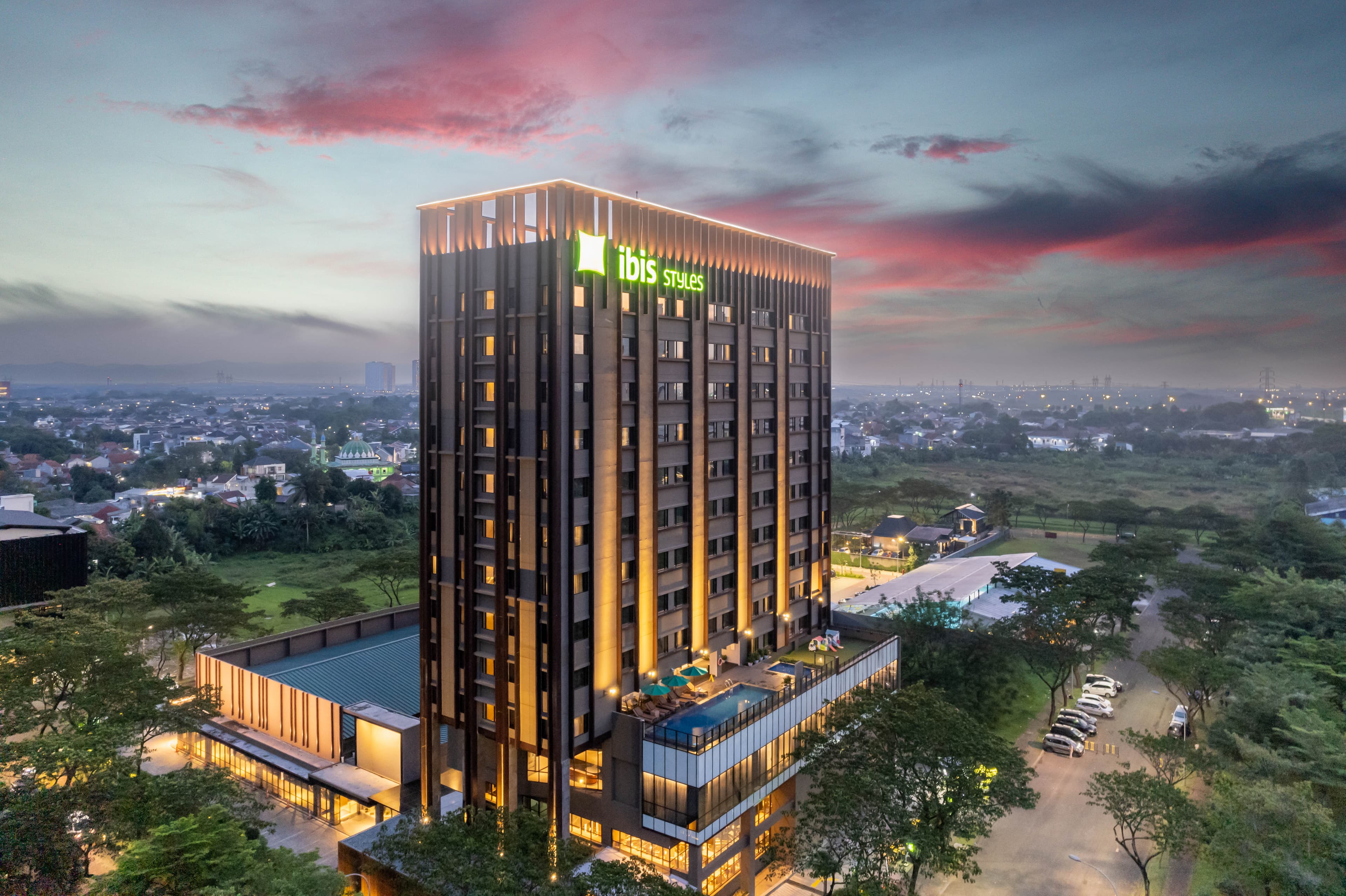 Blue Hour Ibis Styles BSD