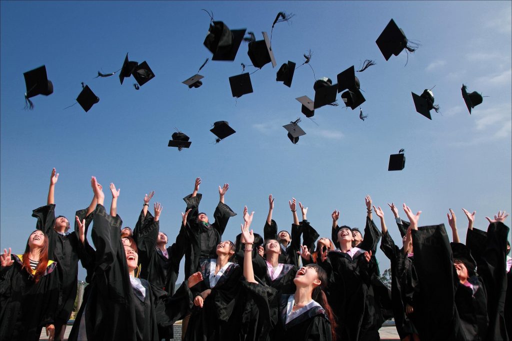 Harga Foto Wisuda Murah di Jabodetabek 19 jasa foto wisuda murah