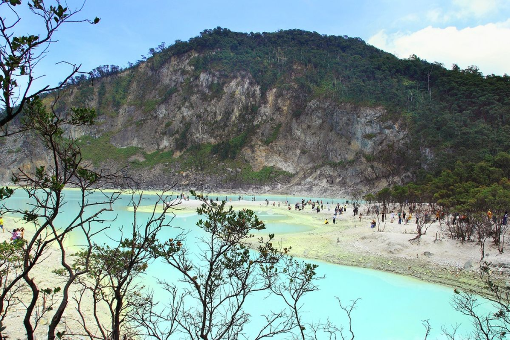 7 Lokasi Outdoor Prewedding Favorit di Bandung 4 image 3